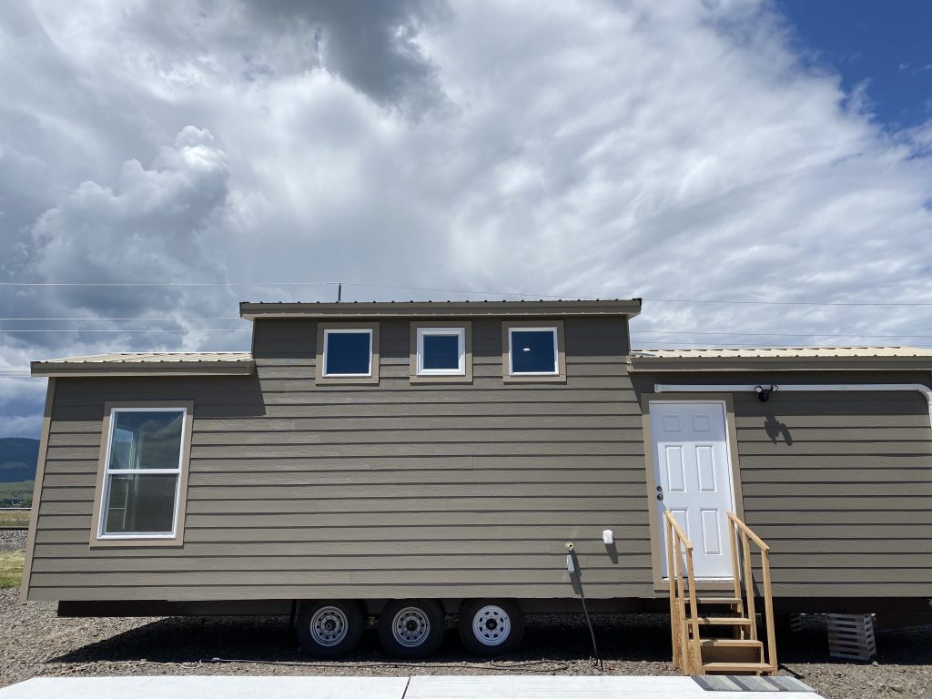 Tiny Mountain Houses For Sale — Life At Home — Real Estate 101